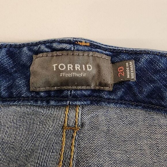 Torrid Size 20 Cut off Denim Jean Shorts M17 - Picture 6 of 8